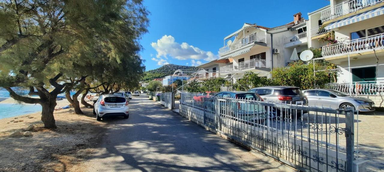 Apartments Ana Bilota Сегет-Враница Экстерьер фото